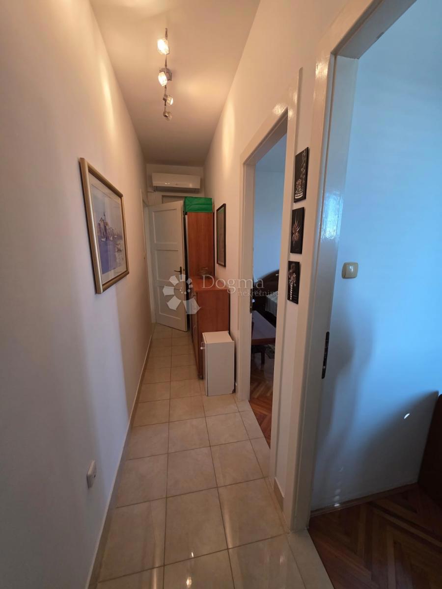 ŠIBENIK - 2 HIŠI V CENTRU MESTA! ODLIČNA PRILOŽNOST