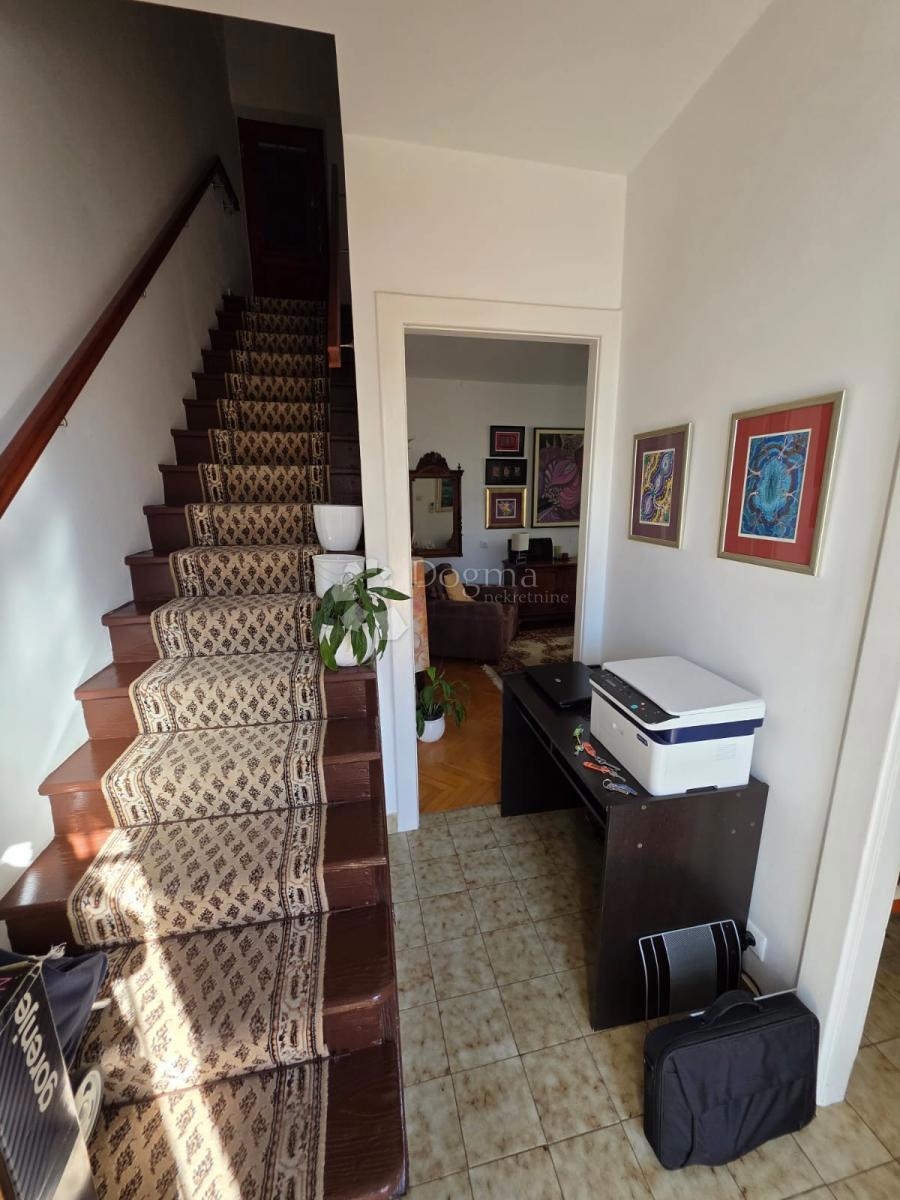 ŠIBENIK - 2 HIŠI V CENTRU MESTA! ODLIČNA PRILOŽNOST