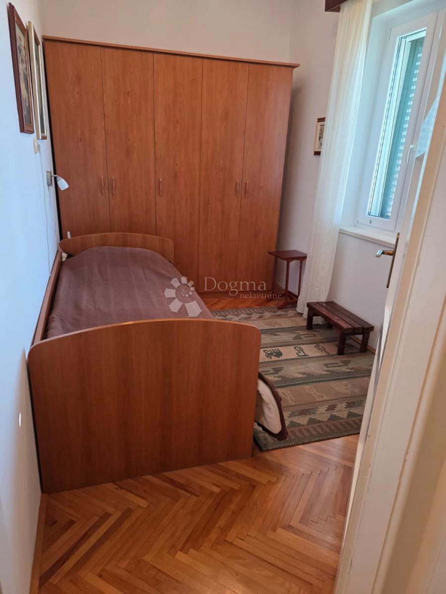 ŠIBENIK - 2 HIŠI V CENTRU MESTA! ODLIČNA PRILOŽNOST