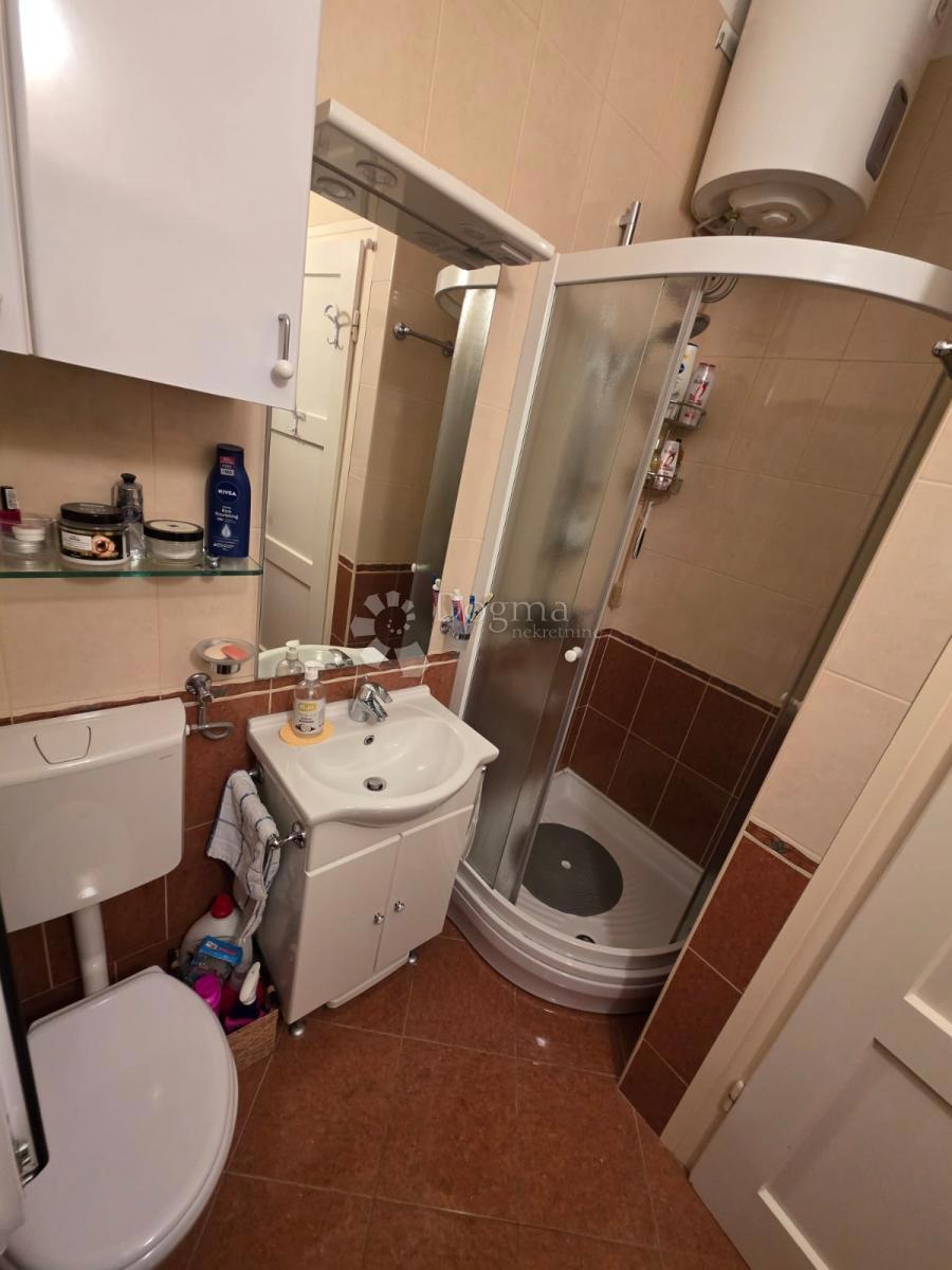 ŠIBENIK - 2 HIŠI V CENTRU MESTA! ODLIČNA PRILOŽNOST