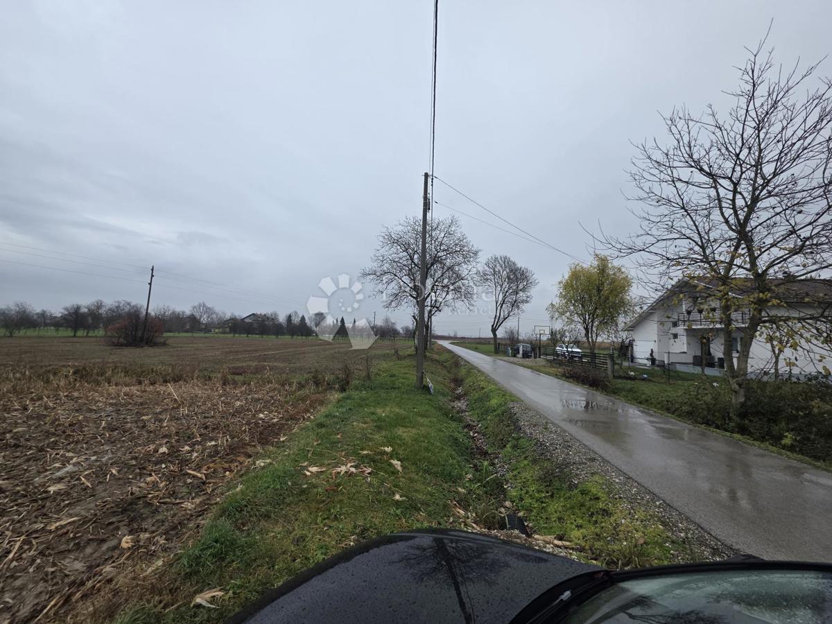 Kmetijsko zemljišče Oborovo, Rugvica, 5.206m2