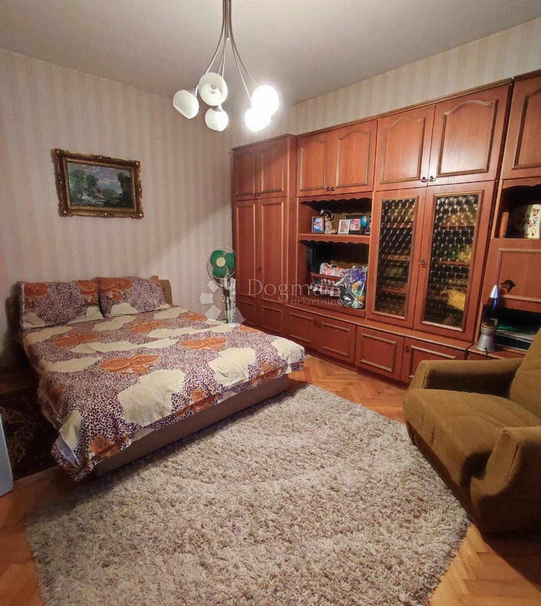 Hiša Negoslavci, 220m2