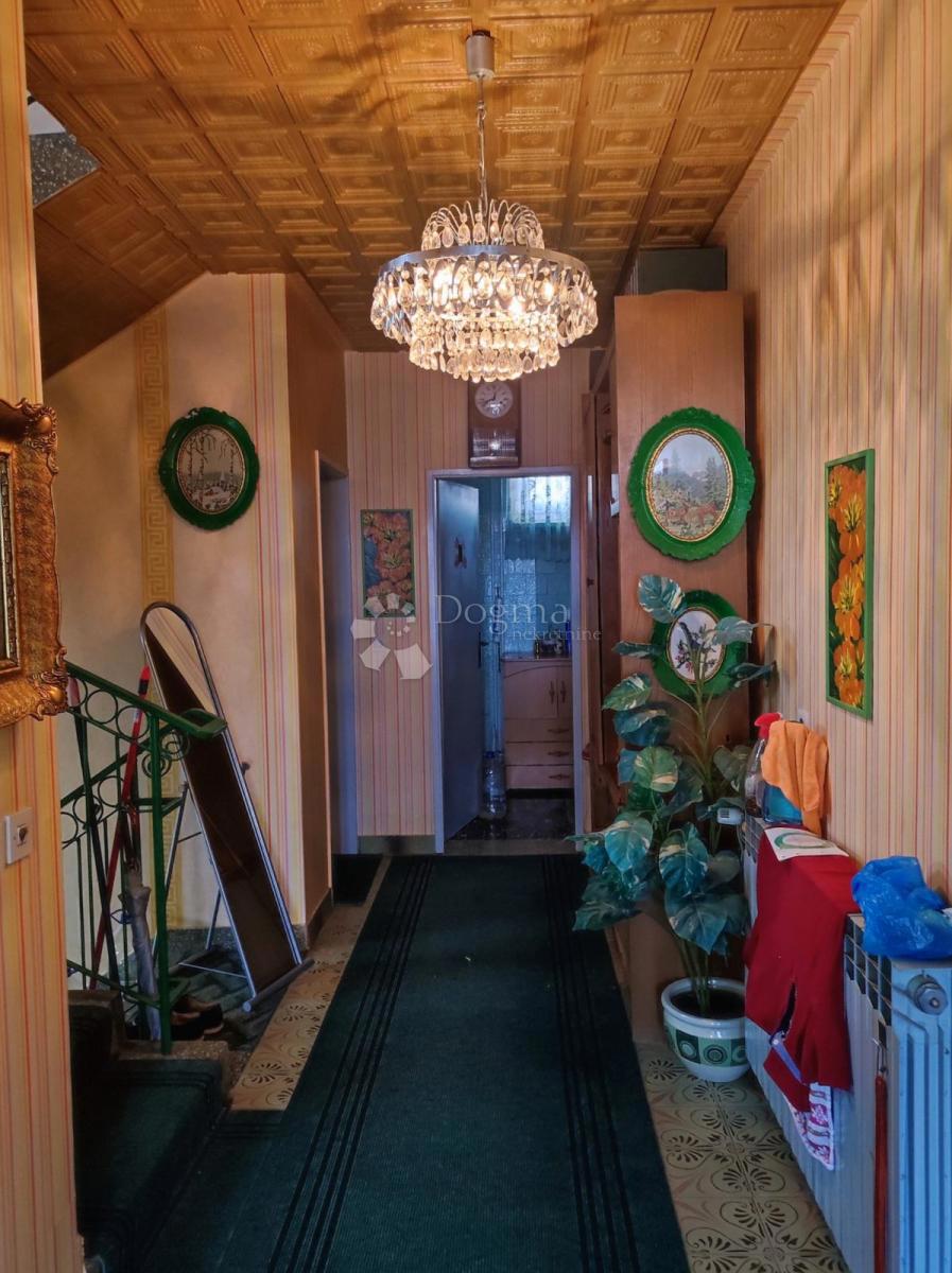 Hiša Negoslavci, 220m2