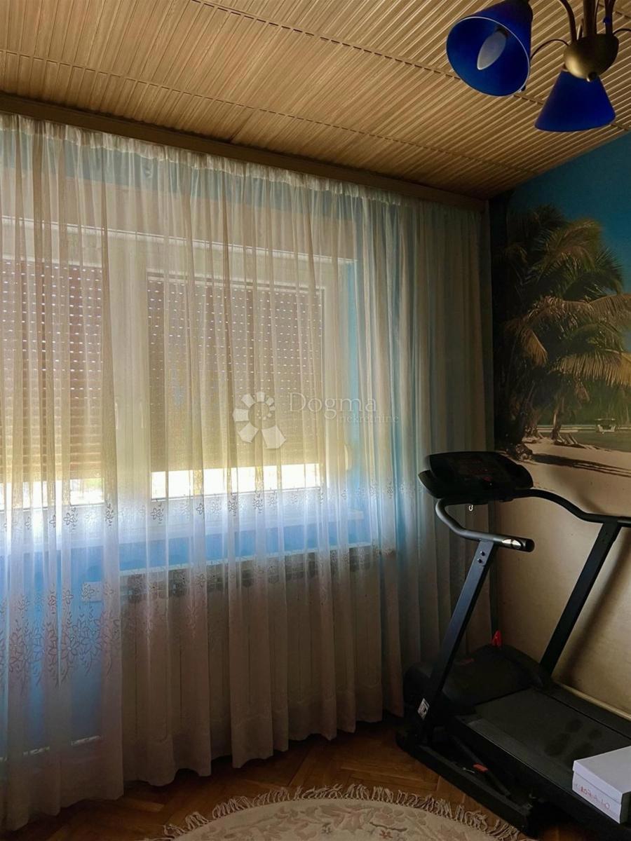 Hiša Negoslavci, 220m2