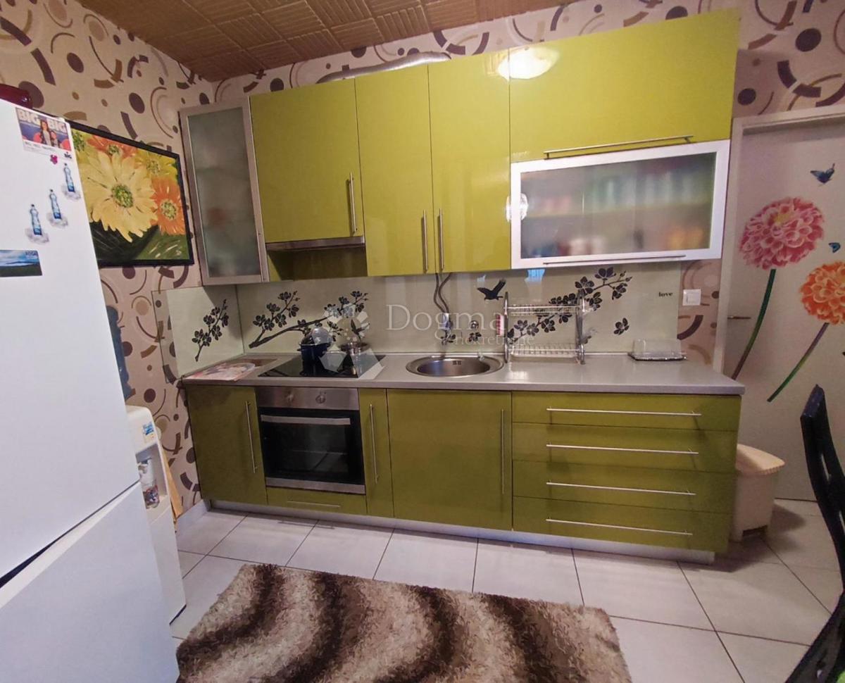 Hiša Negoslavci, 220m2