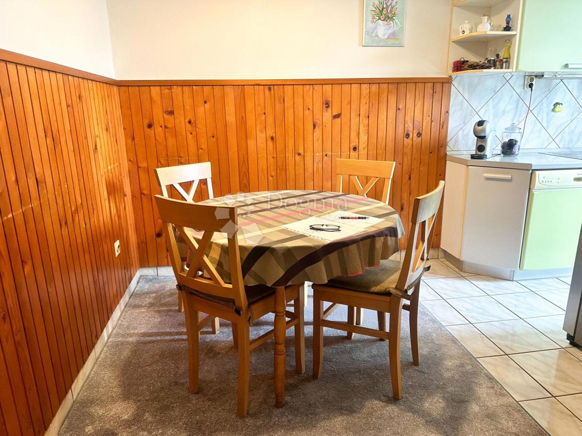 Stanovanje Centar, Pula, 70m2