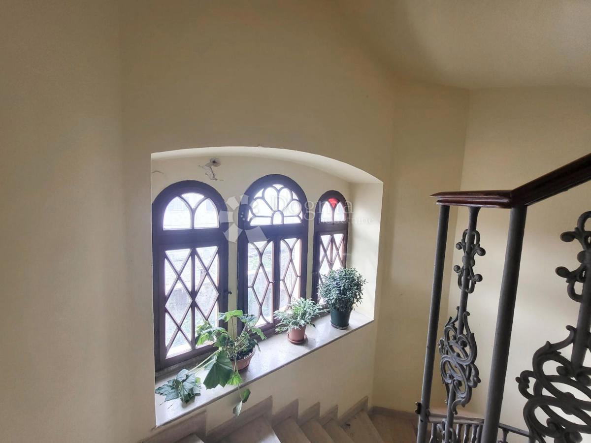 Stanovanje Centar, Pula, 70m2