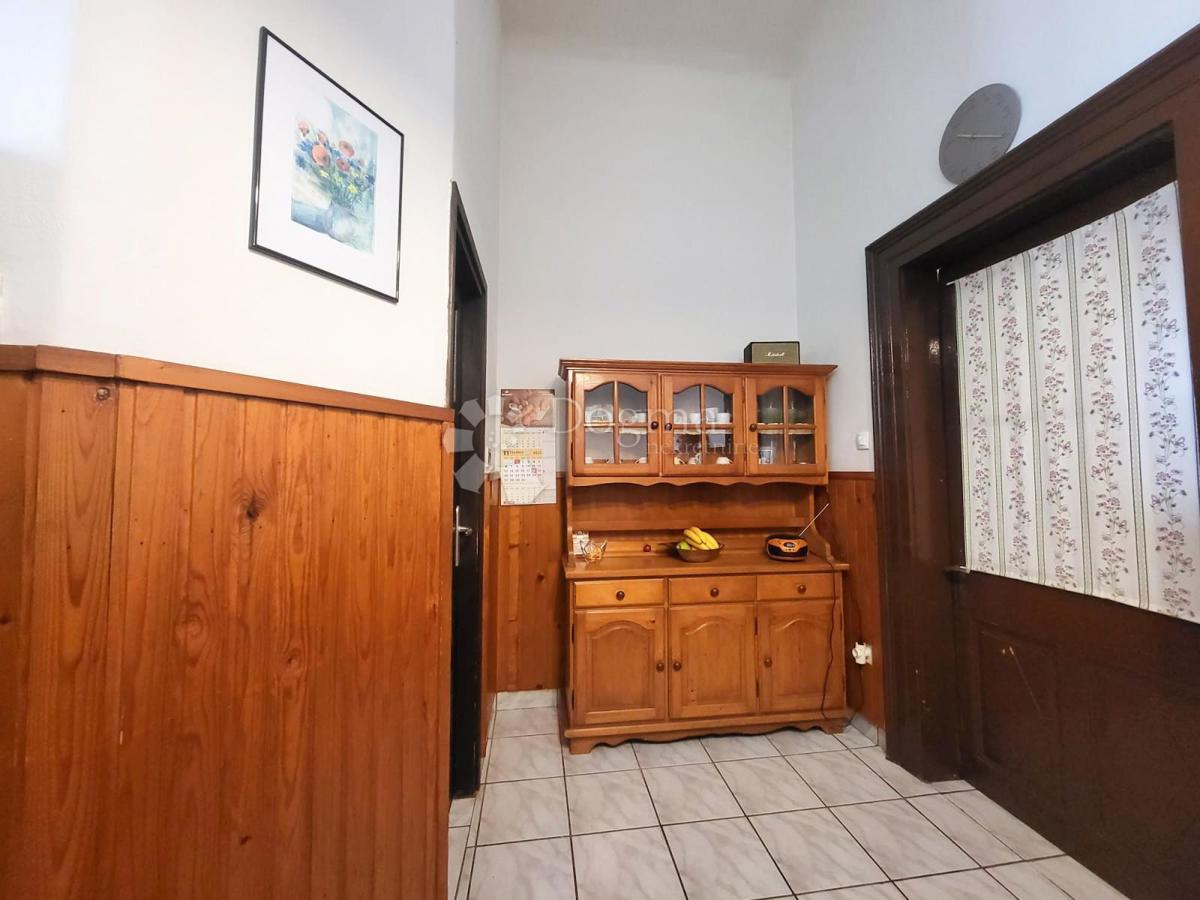 Stanovanje Centar, Pula, 70m2