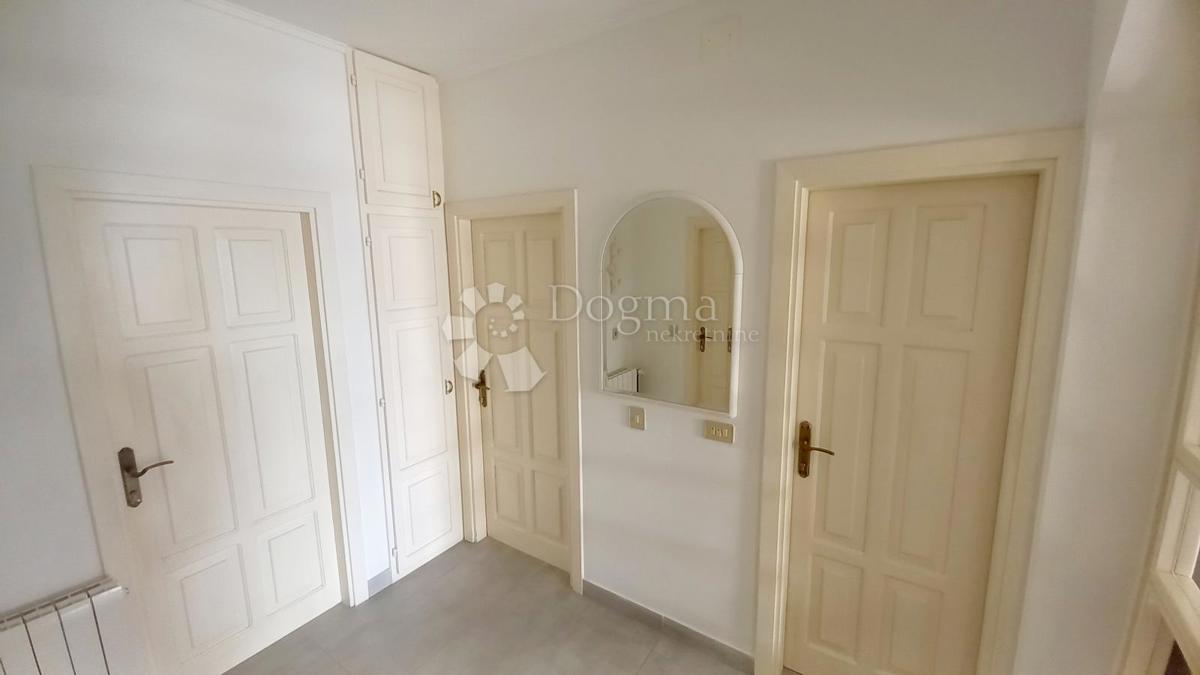 Stanovanje Makarska, 88,21m2