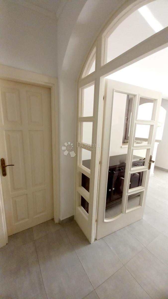 Stanovanje Makarska, 88,21m2