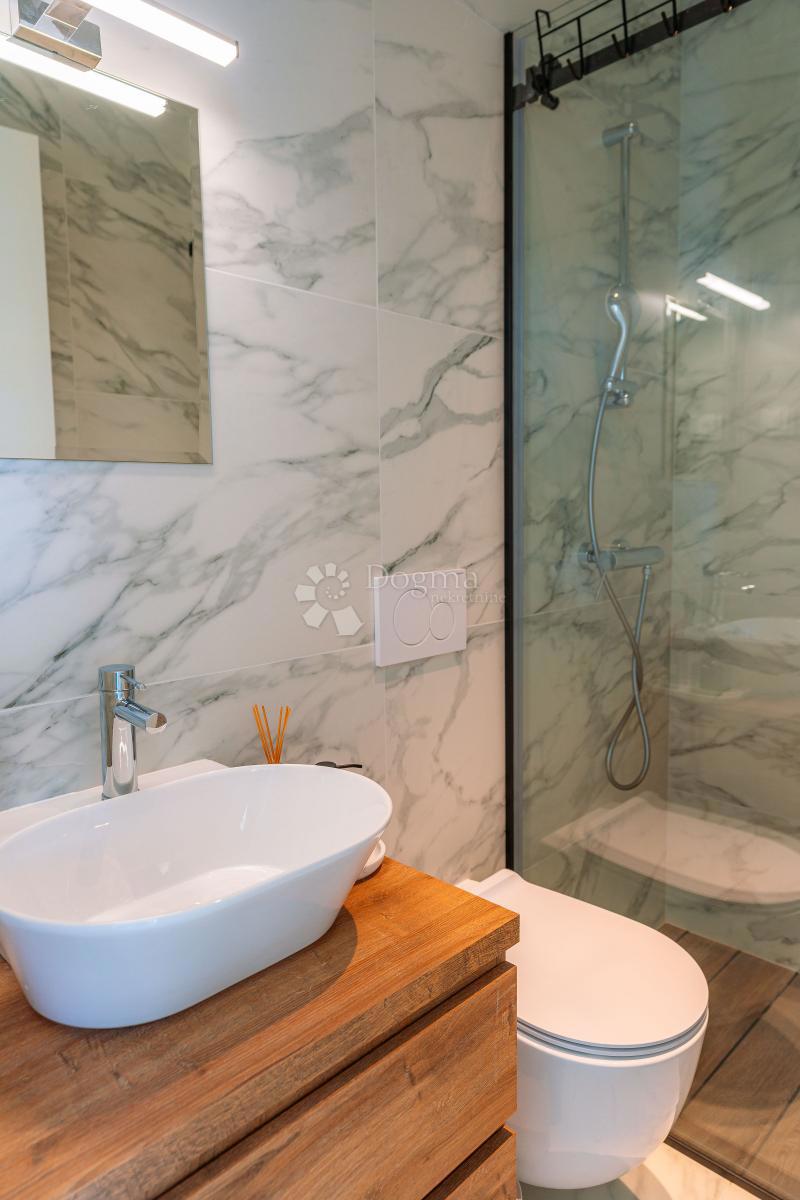 Hiša Žrnovo, Korčula, 360m2