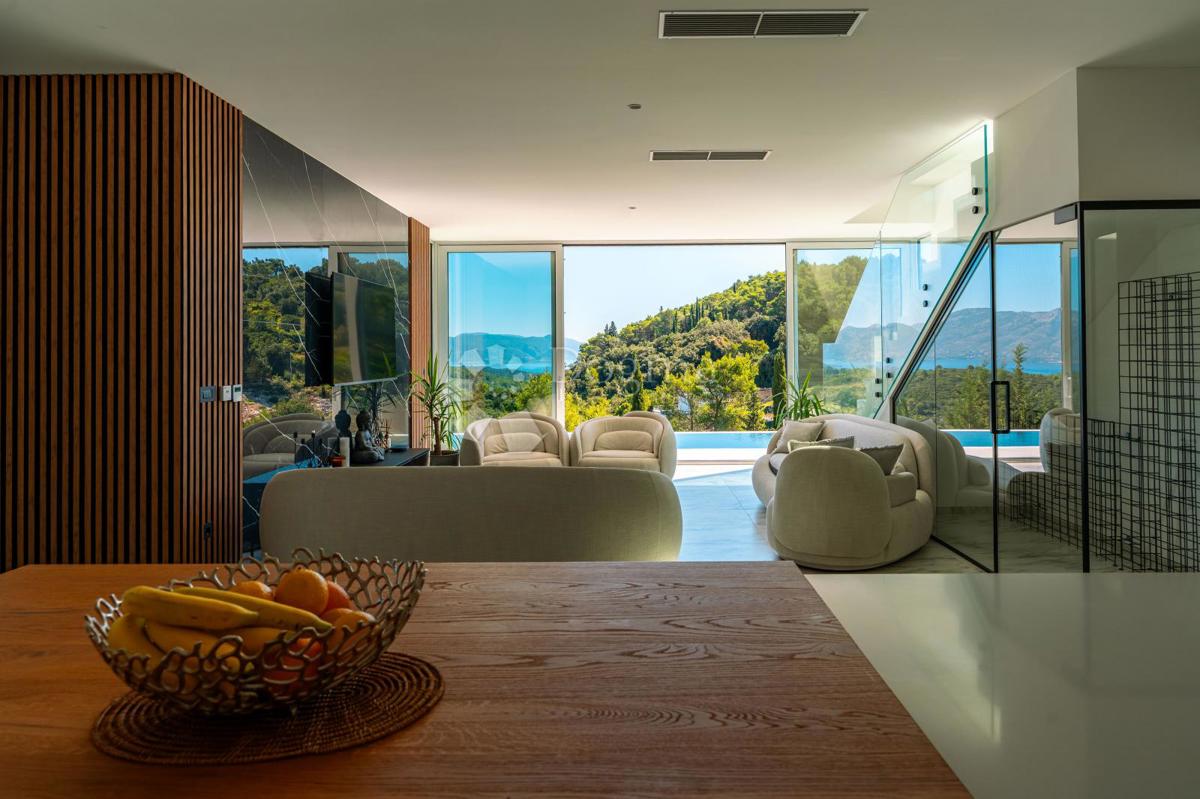 Hiša Žrnovo, Korčula, 360m2