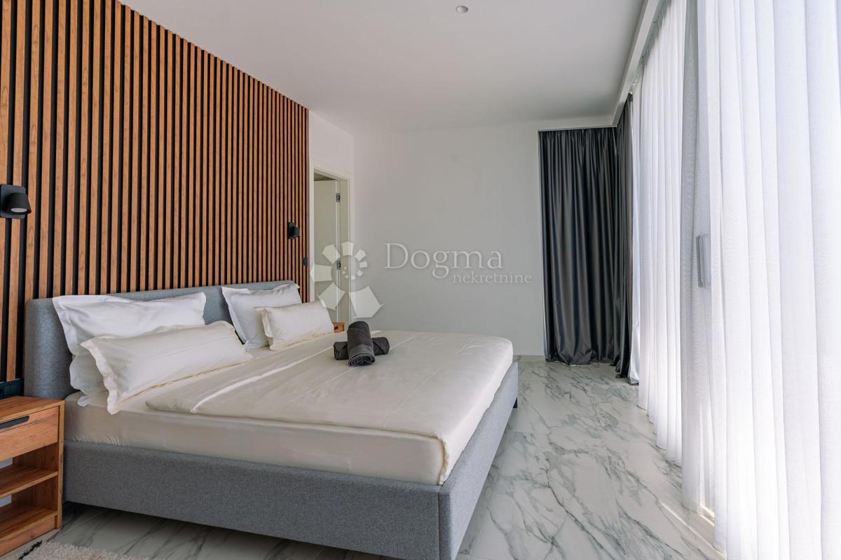 Hiša Žrnovo, Korčula, 360m2