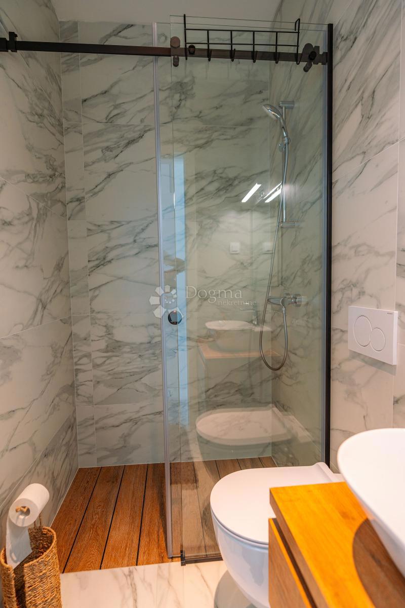 Hiša Žrnovo, Korčula, 360m2