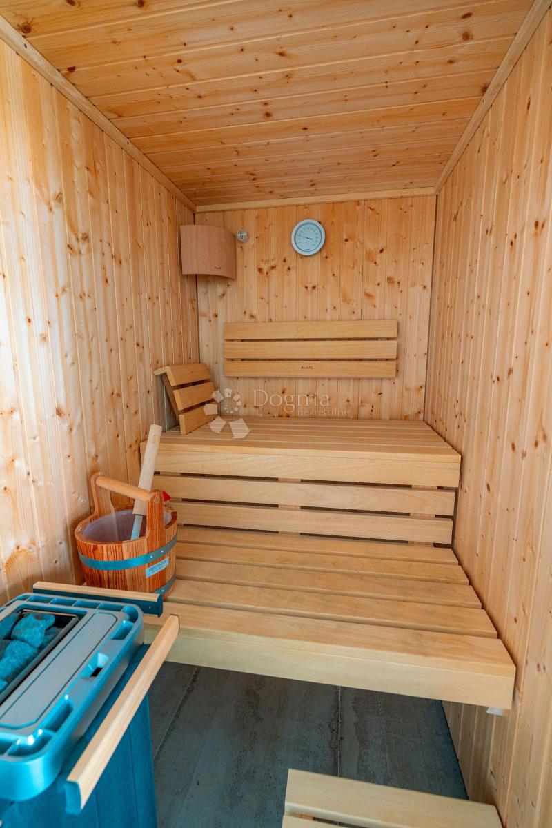 Hiša Žrnovo, Korčula, 360m2