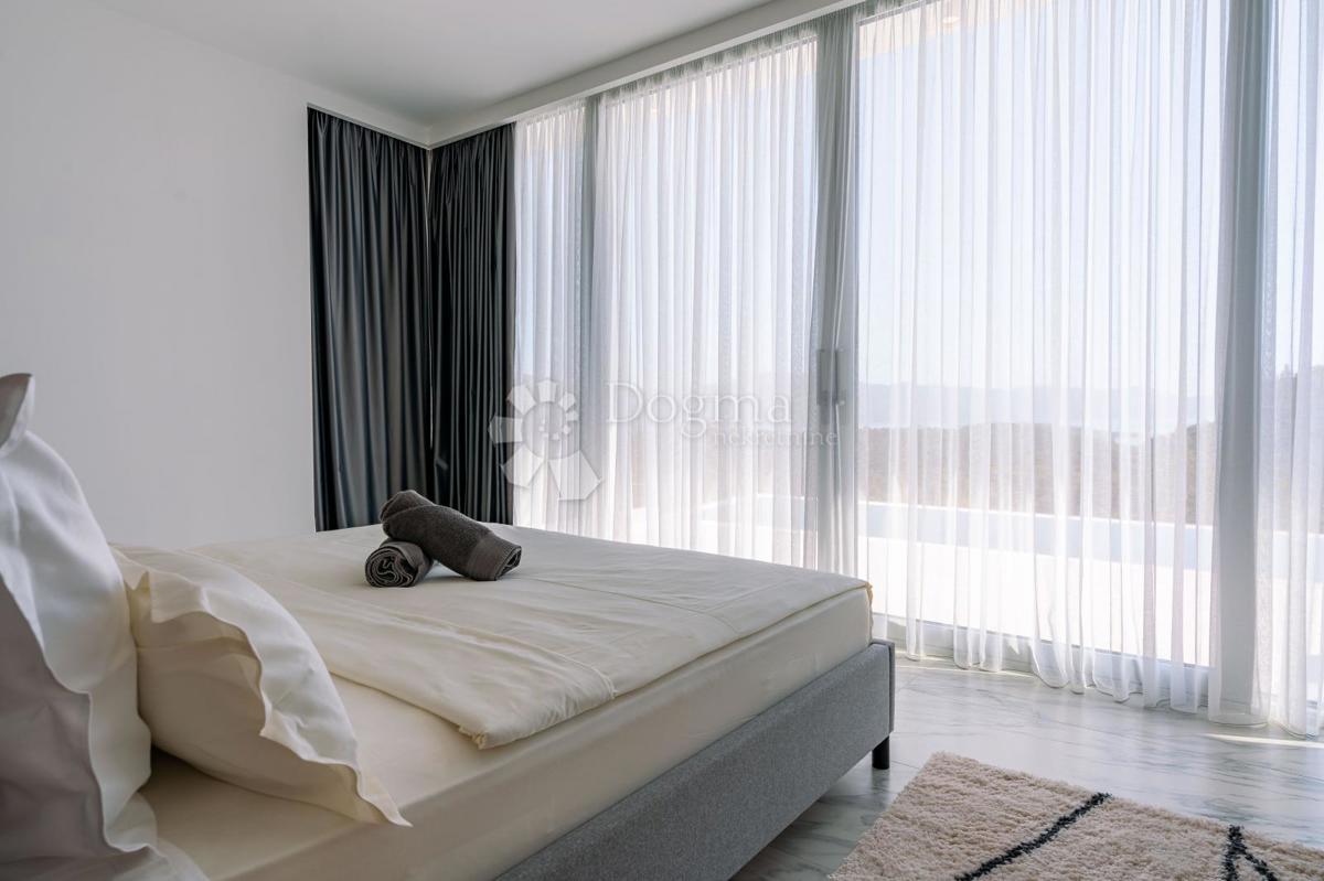 Hiša Žrnovo, Korčula, 360m2