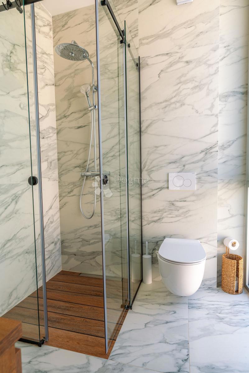 Hiša Žrnovo, Korčula, 360m2