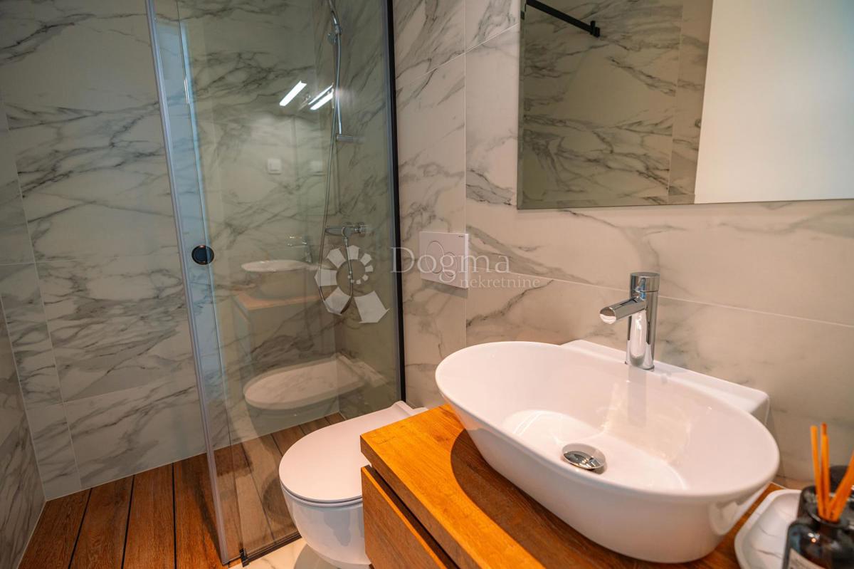 Hiša Žrnovo, Korčula, 360m2