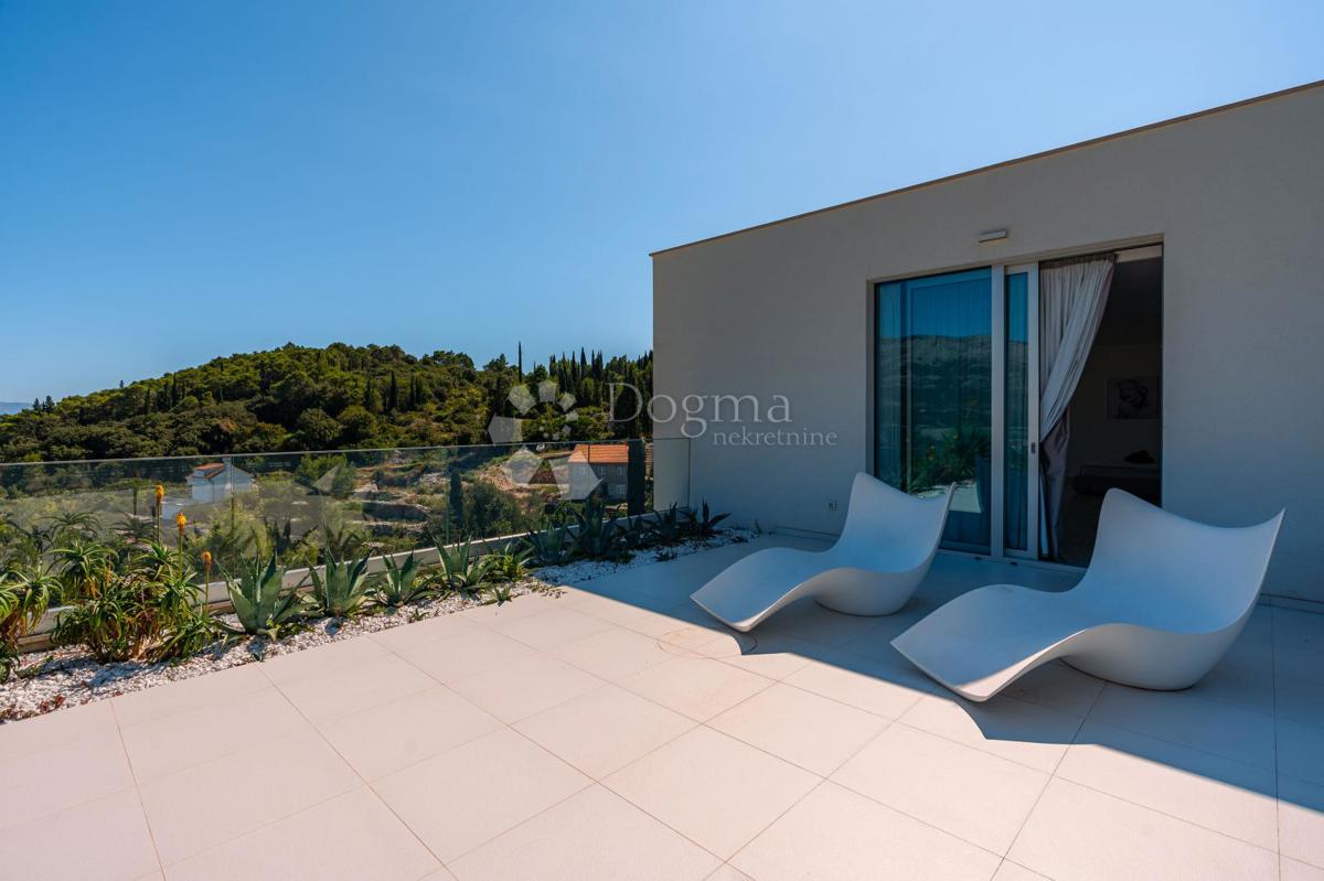 Hiša Žrnovo, Korčula, 360m2