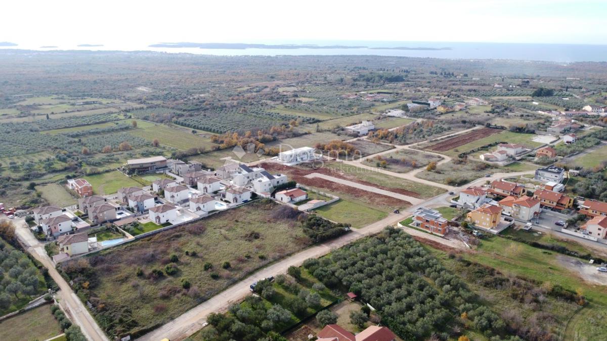 Zazidljivo zemljišče Vodnjan, 8.388m2