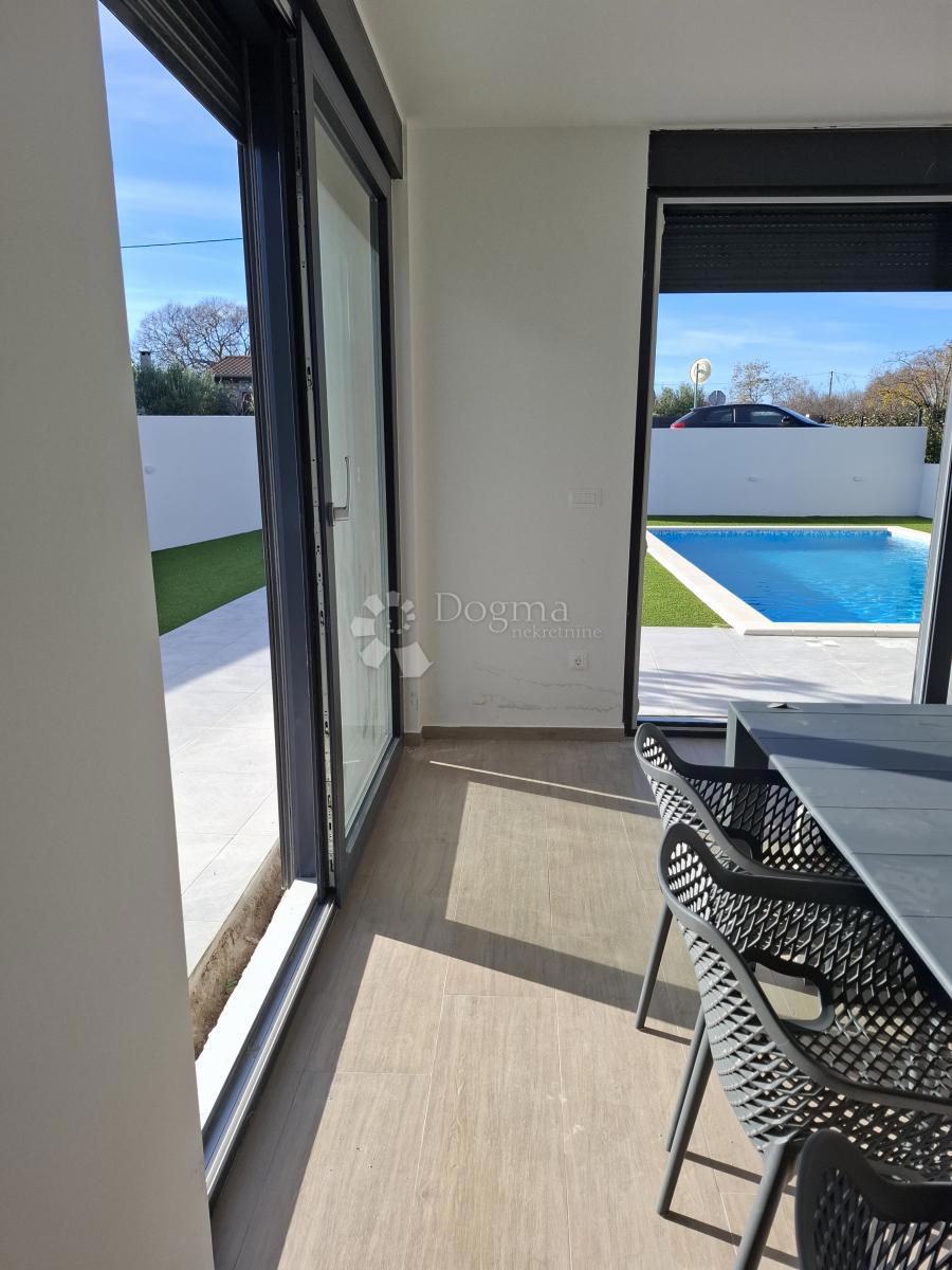 Hiša Crno, Zadar, 217m2