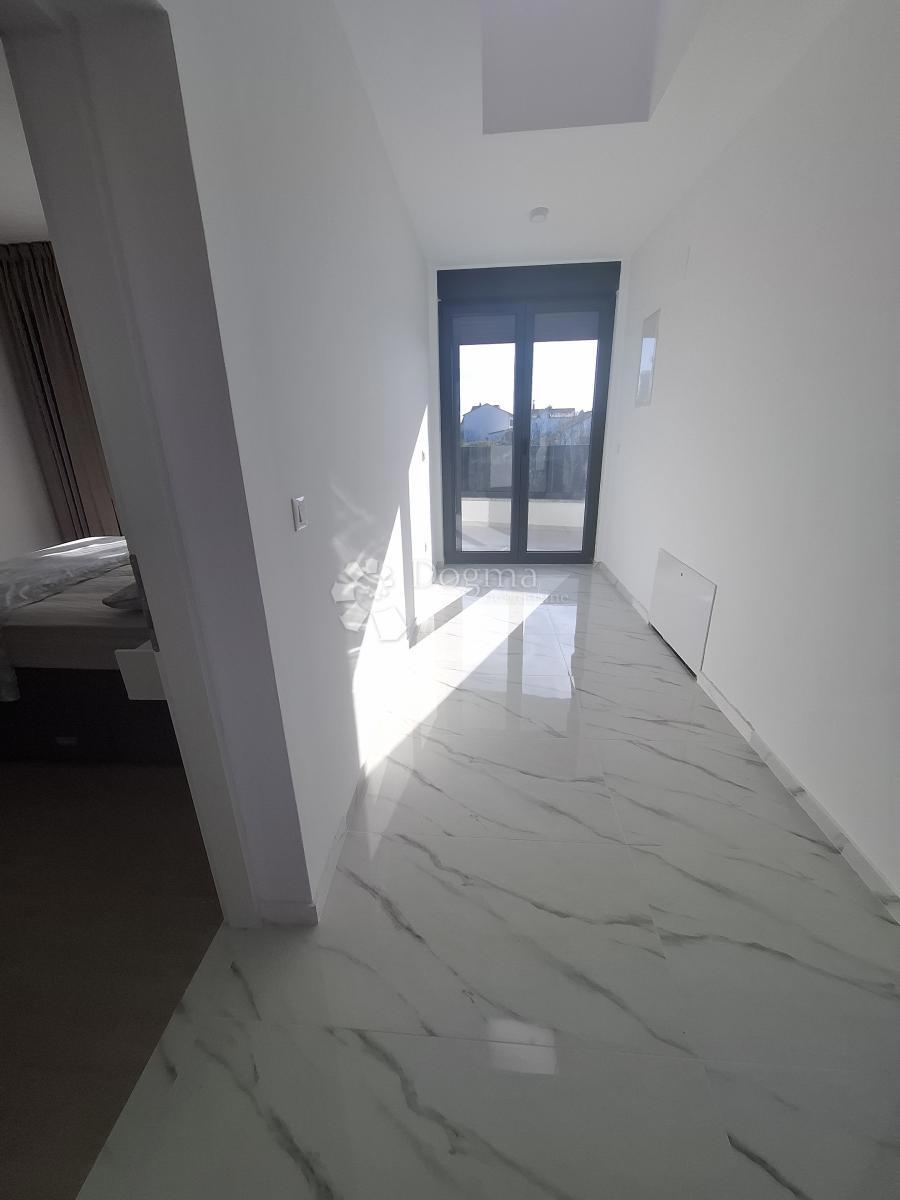 Hiša Crno, Zadar, 217m2