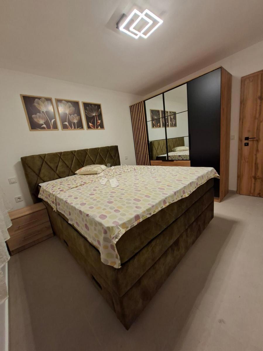 Hiša Valpovo, 305m2