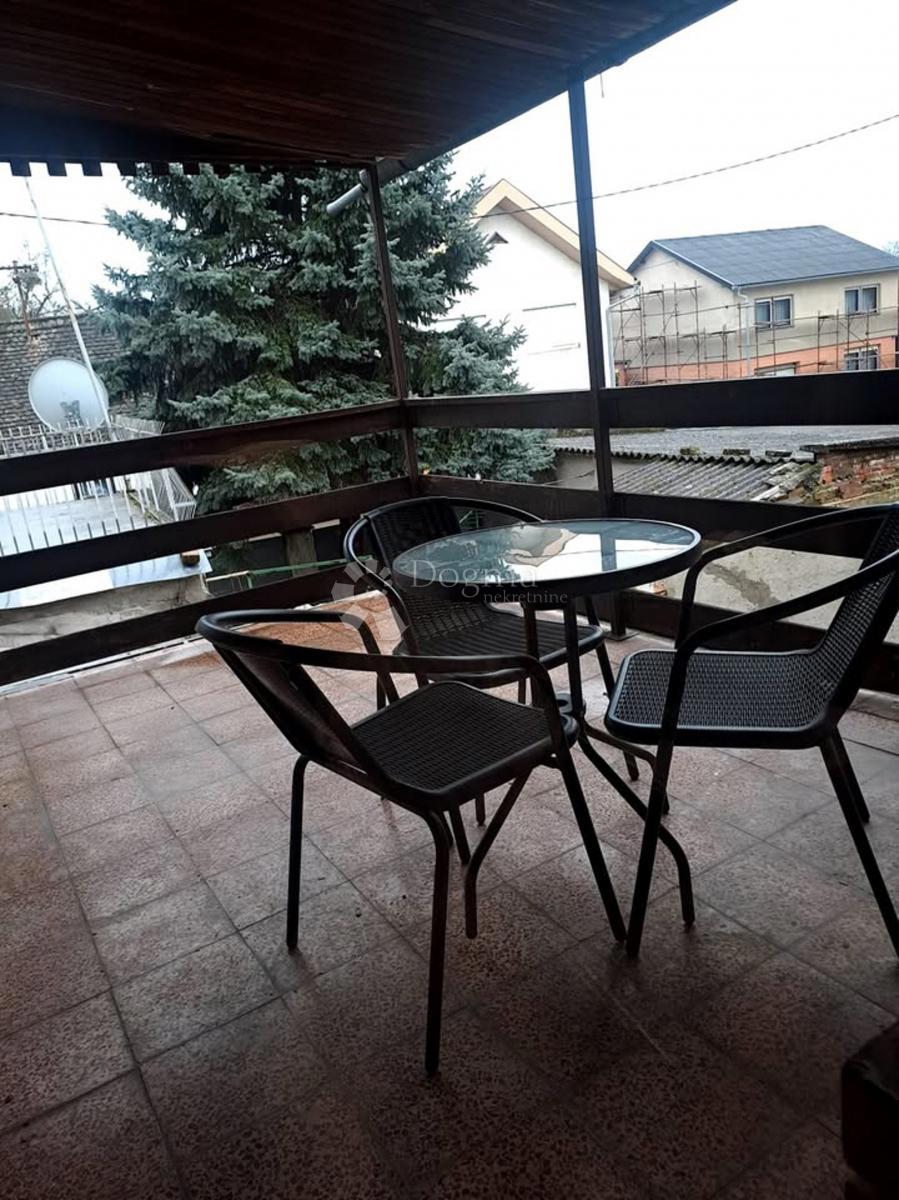 Hiša Valpovo, 305m2