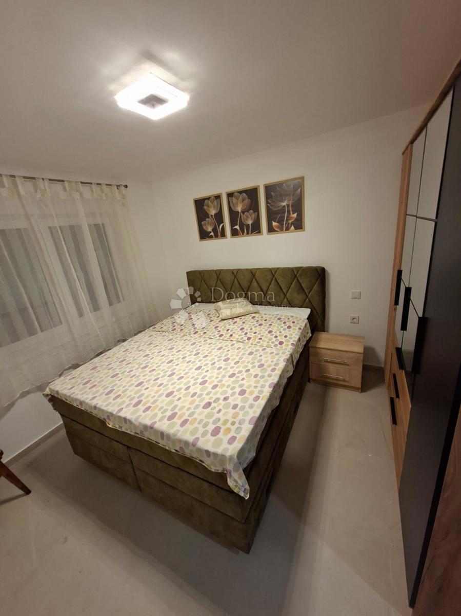 Hiša Valpovo, 305m2