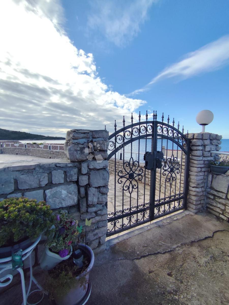 Hiša Primošten, 176m2