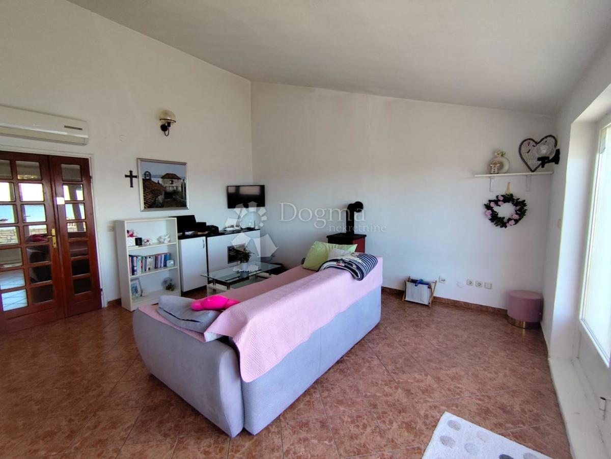 Hiša Primošten, 176m2