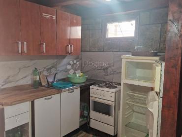 Hiša Prizna, Senj, 105m2