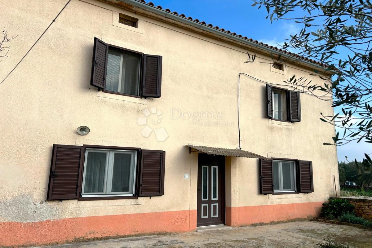 Hiša Vodnjan, 230m2