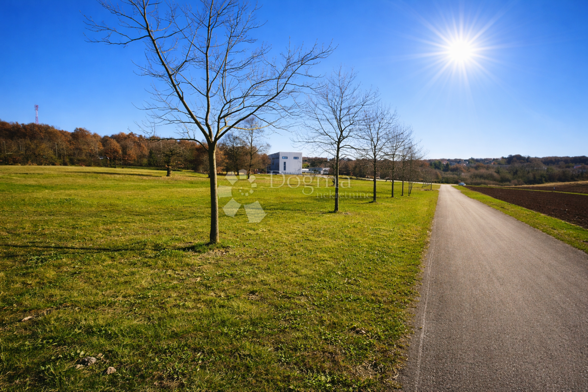 Zazidljivo zemljišče Zabrežani, Pazin - Okolica, 4.285m2