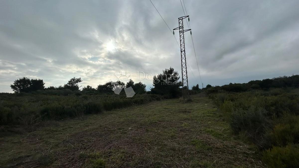 Kmetijsko zemljišče Pomer, Medulin, 1.370m2