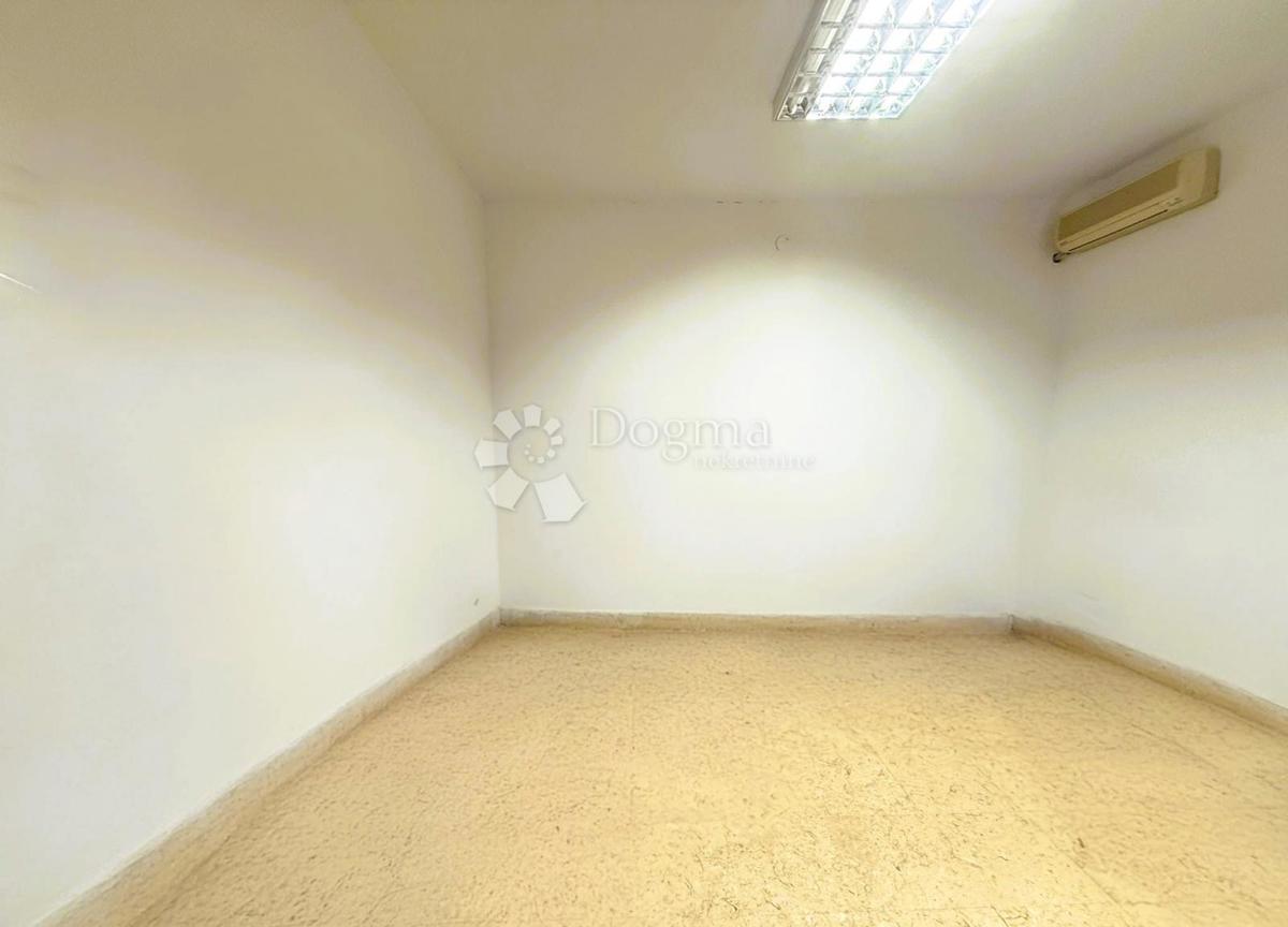 Poslovni prostor Gornji grad / Centar, Osijek, 21,62m2