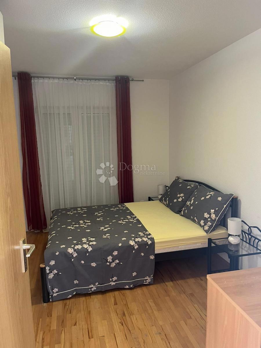 Stanovanje Duće, Dugi Rat, 105m2