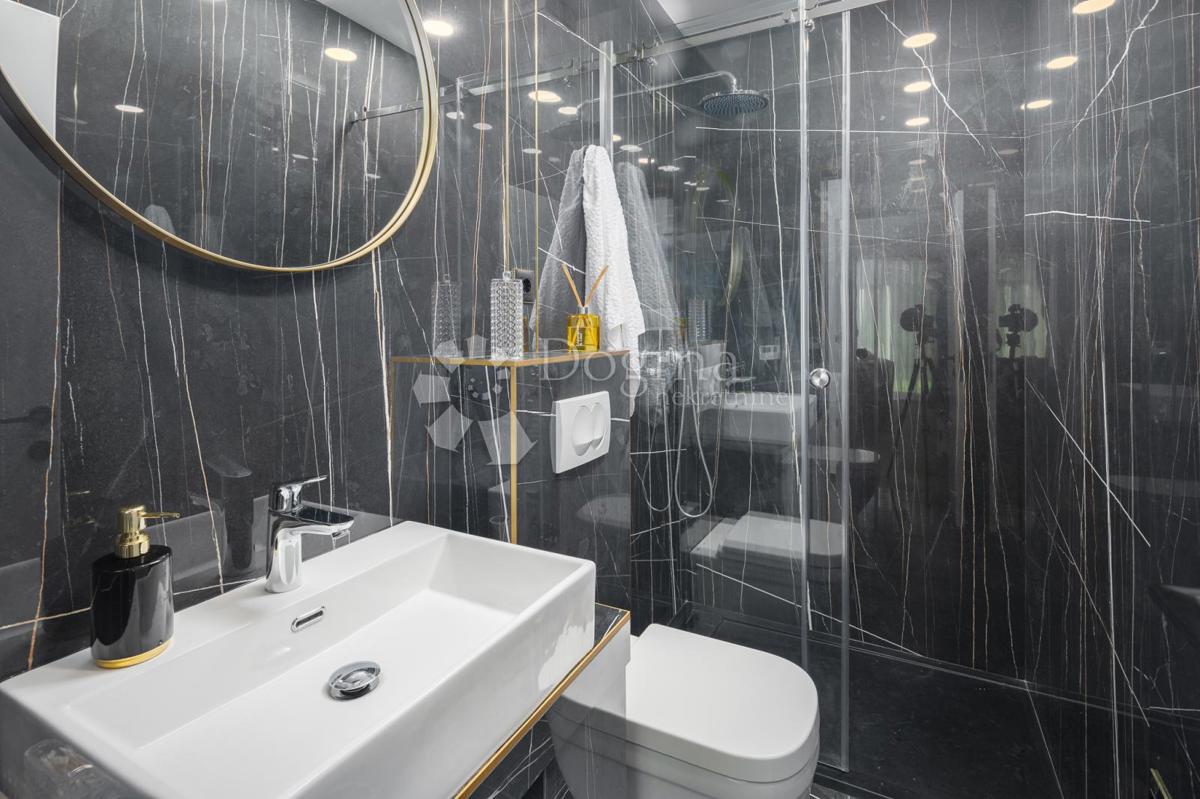 Hiša Funtana, 360m2