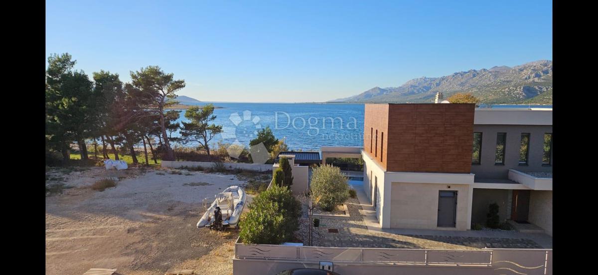 Apartma Rovanjska, Jasenice, 81m2