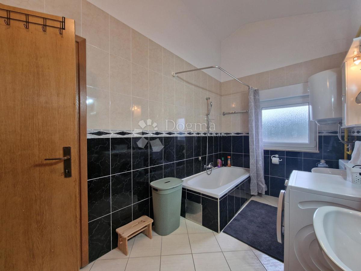 Stanovanje Nova Veruda, Pula, 79m2