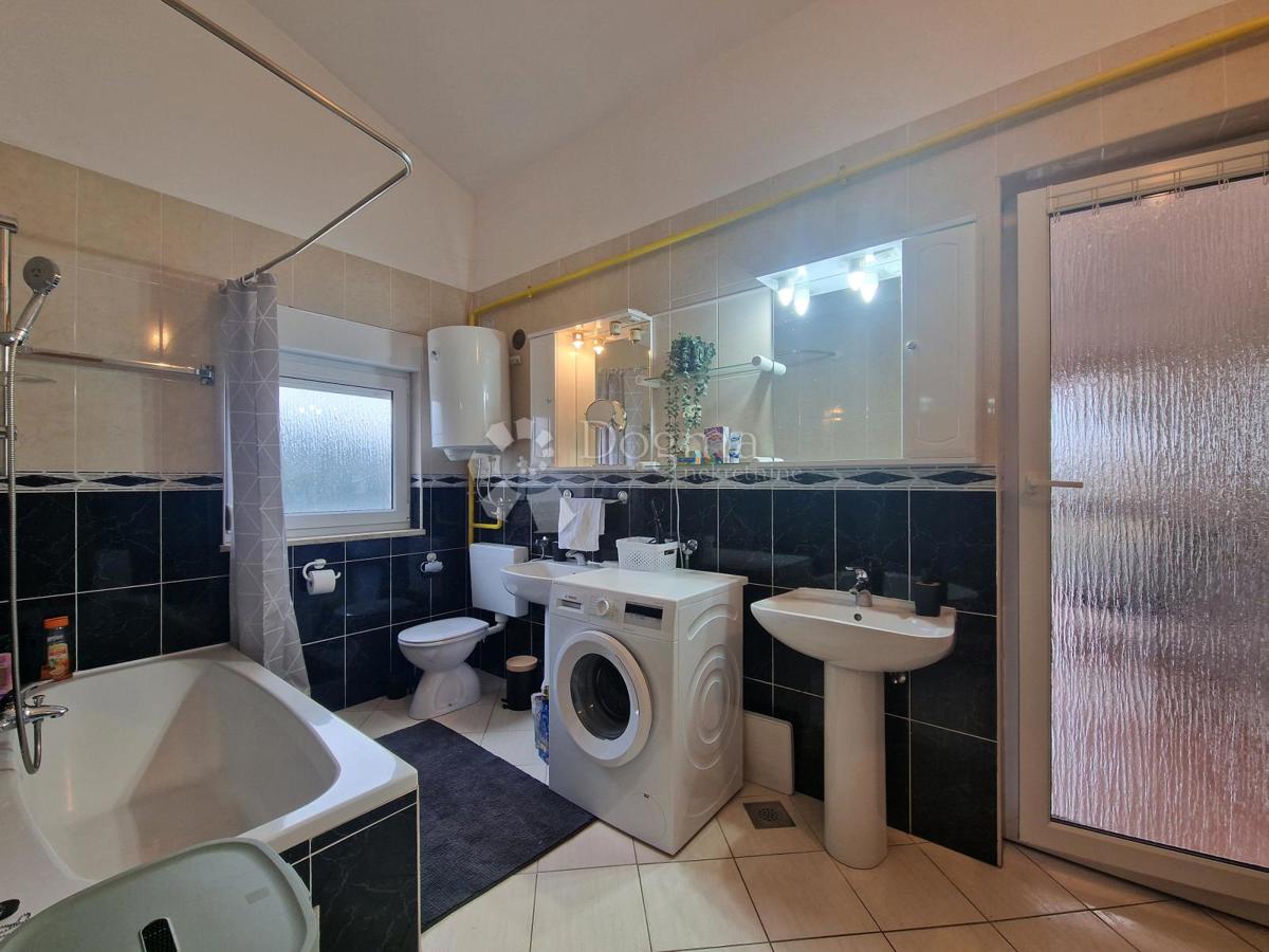 Stanovanje Nova Veruda, Pula, 79m2