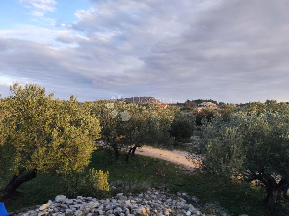 Zazidljivo zemljišče Zaton, Šibenik - Okolica, 30.000m2