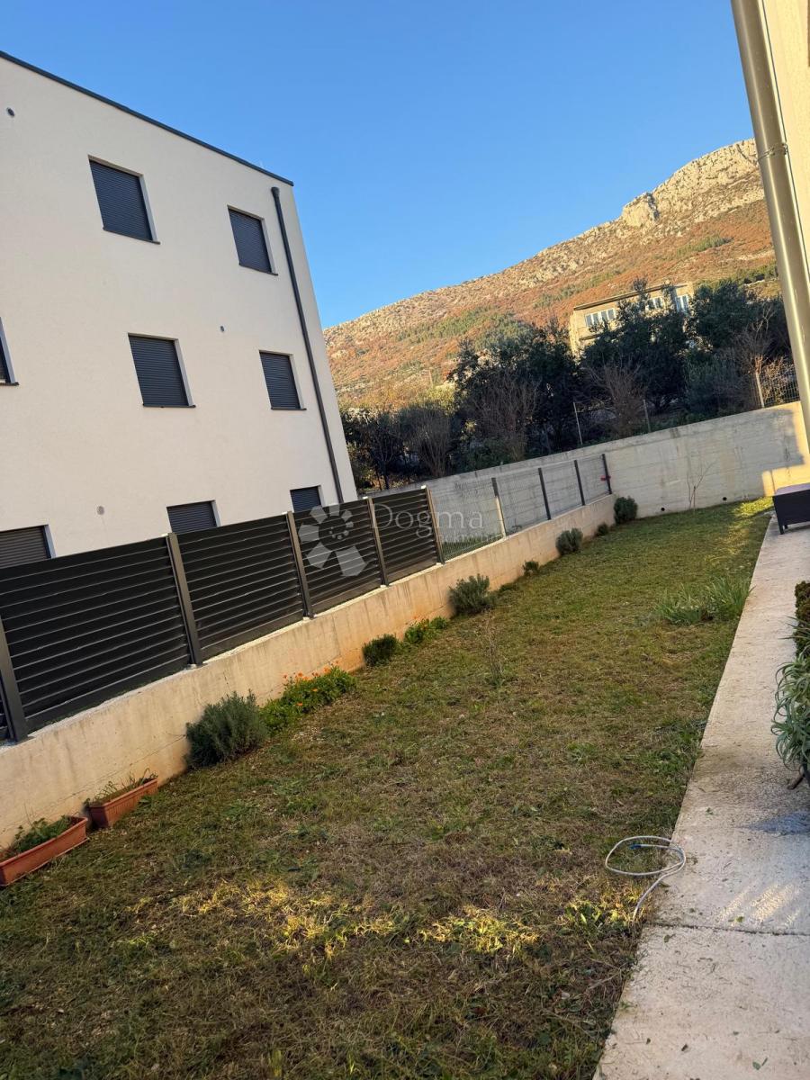 Stanovanje Kaštel Kambelovac, Kaštela, 55m2