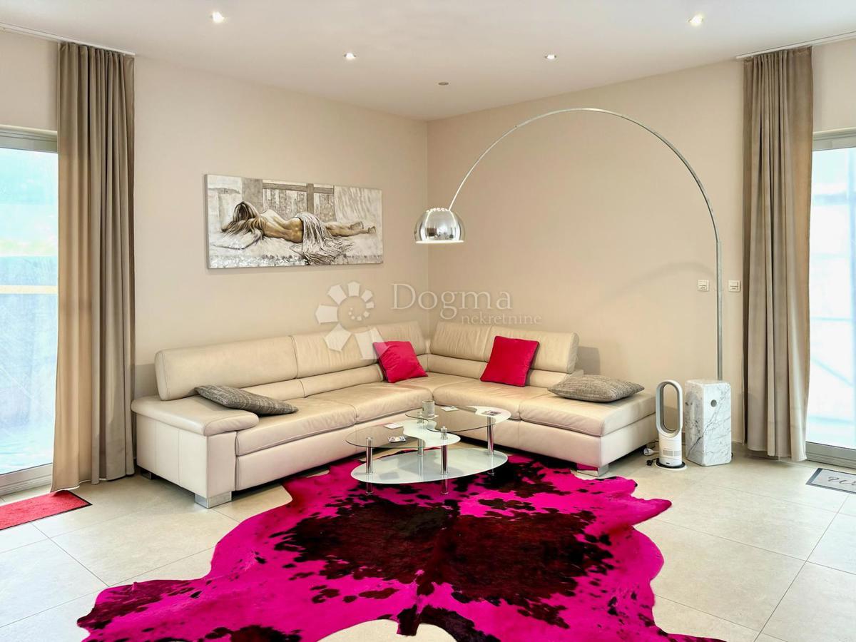 Hiša Novi Bokanjac, Zadar, 450m2