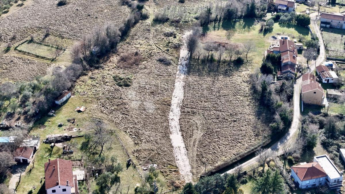 Zazidljivo zemljišče Cere, Sveta Nedelja, 966m2