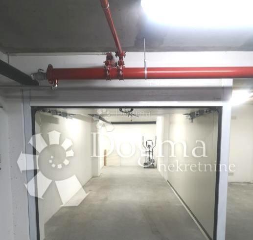 Garaža Ferenščica, Peščenica - Žitnjak, 27,48m2