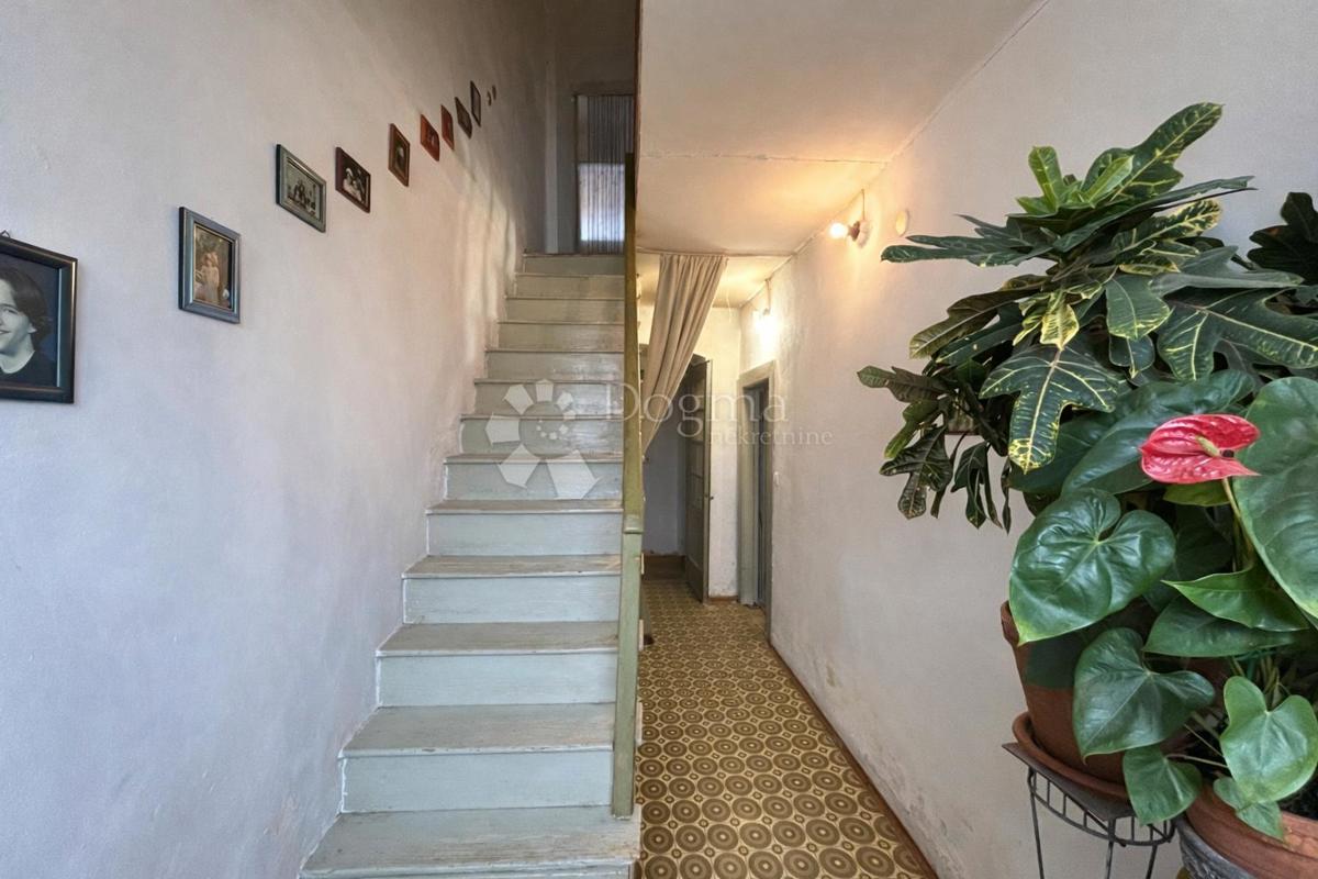 Hiša Vodnjan, 120m2