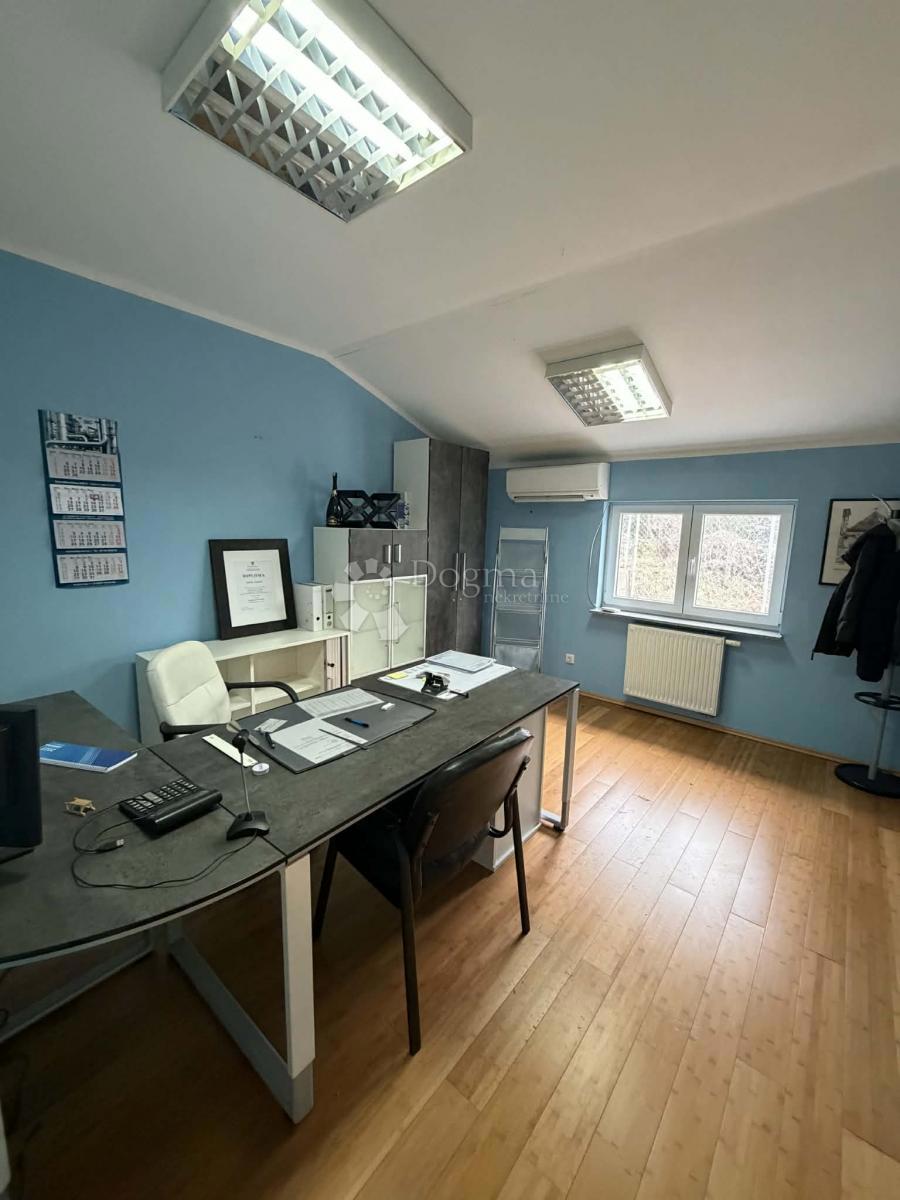 Poslovni prostor Permani, Matulji, 362m2