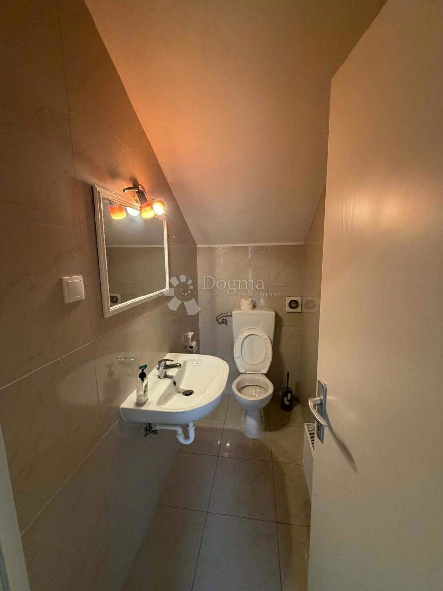 Poslovni prostor Permani, Matulji, 362m2