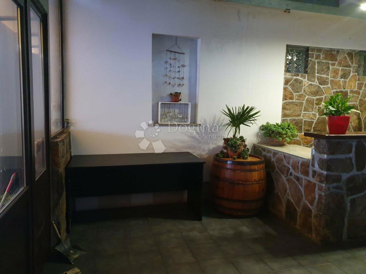 Poslovni prostor Zamet, Rijeka, 92m2